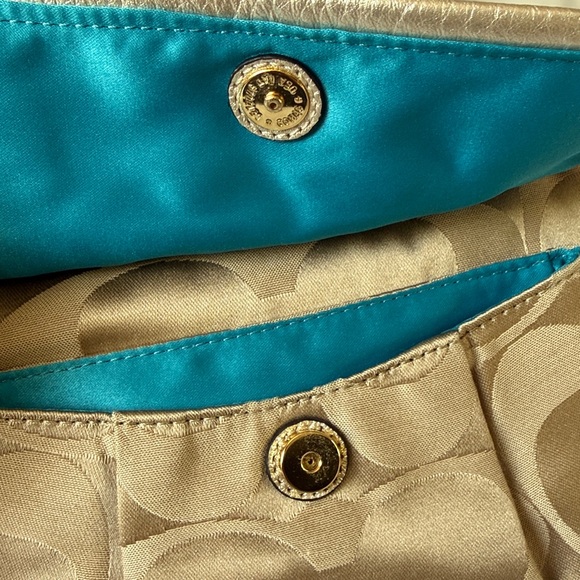 🎁🎁🎁New purse !!🎁🎁🎁 - Picture 5 of 6